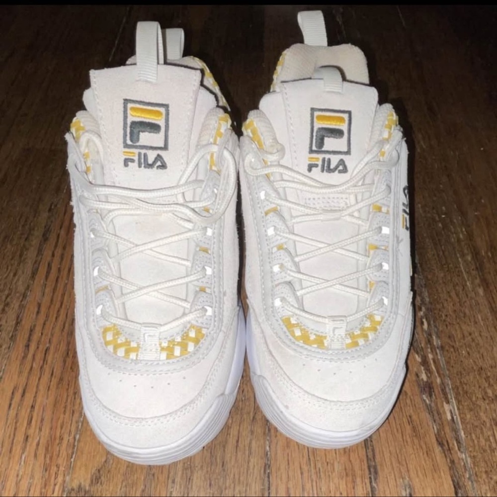 FILA White Yellow Lace Up Low Top Sneakers Walking Comfort Casual